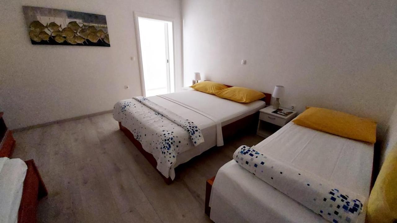 Apartments Santic Podaca Exterior photo
